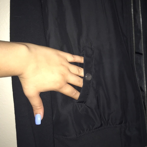 Black bomber jacket - Picture 3 of 6